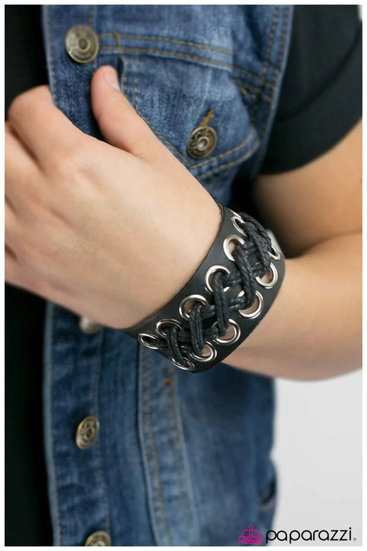 Paparazzi Bracelet ~ Swashbuckler  - Black