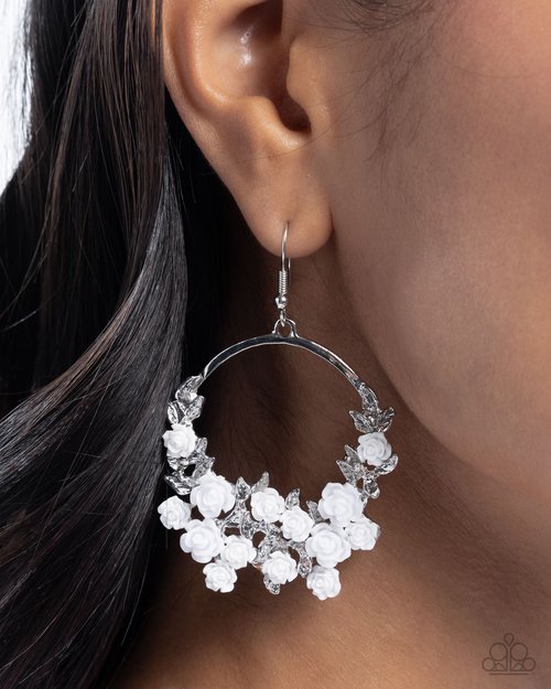 Exceptional Ease - Paparazzi Earring Image