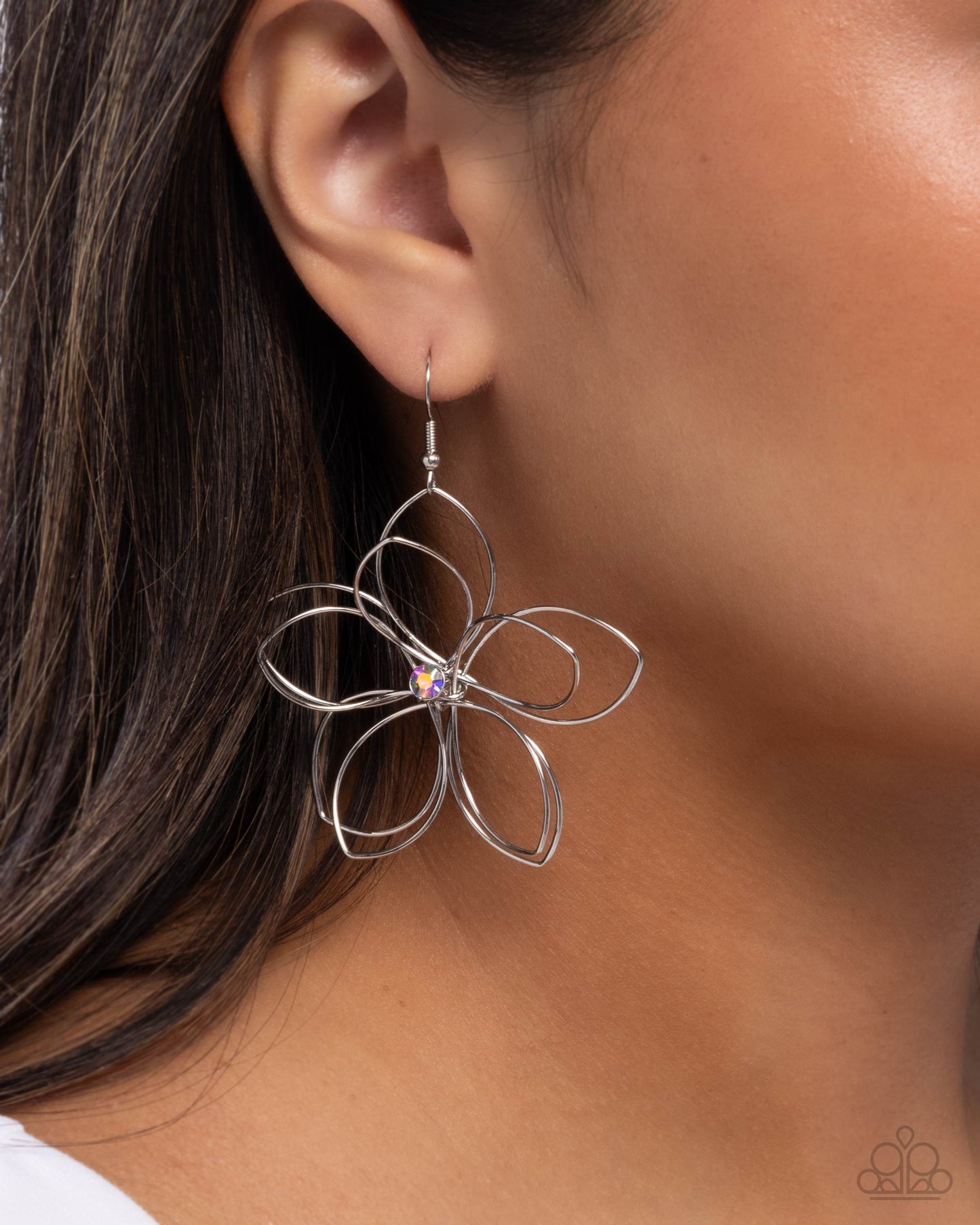Wiry Whisper - Purple - Paparazzi Earring Image