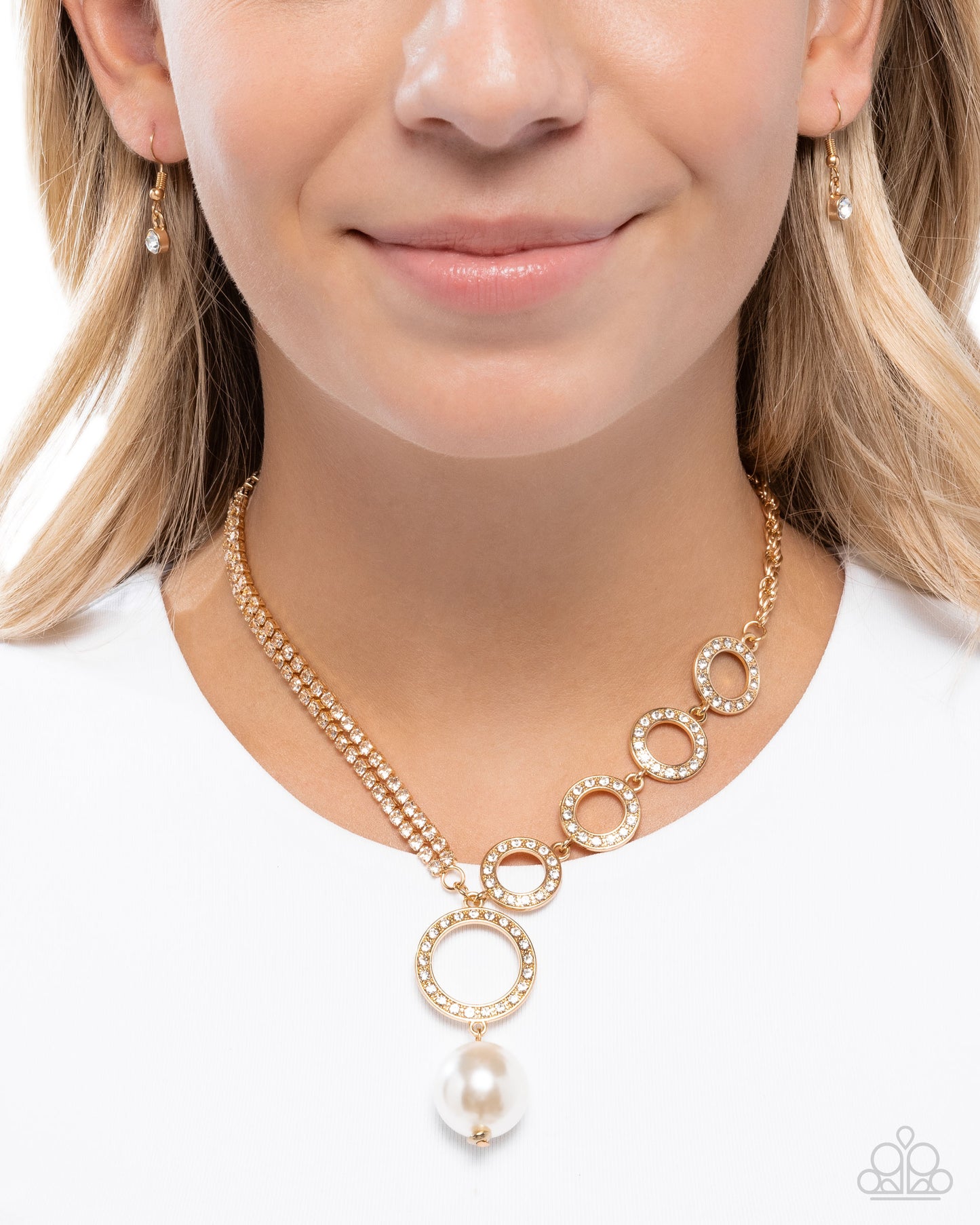 Refined Rapid - Gold - Paparazzi Necklace Image