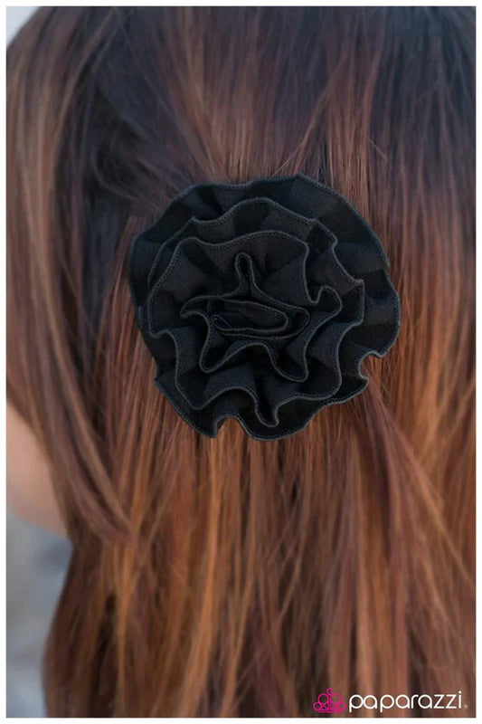 Paparazzi Hair Accessories ~ Wuthering Heights - Black
