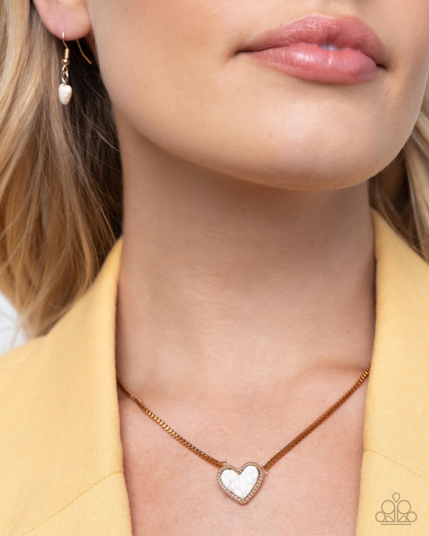 Courting Collection - Complete Look - Gold - Paparazzi Product Image