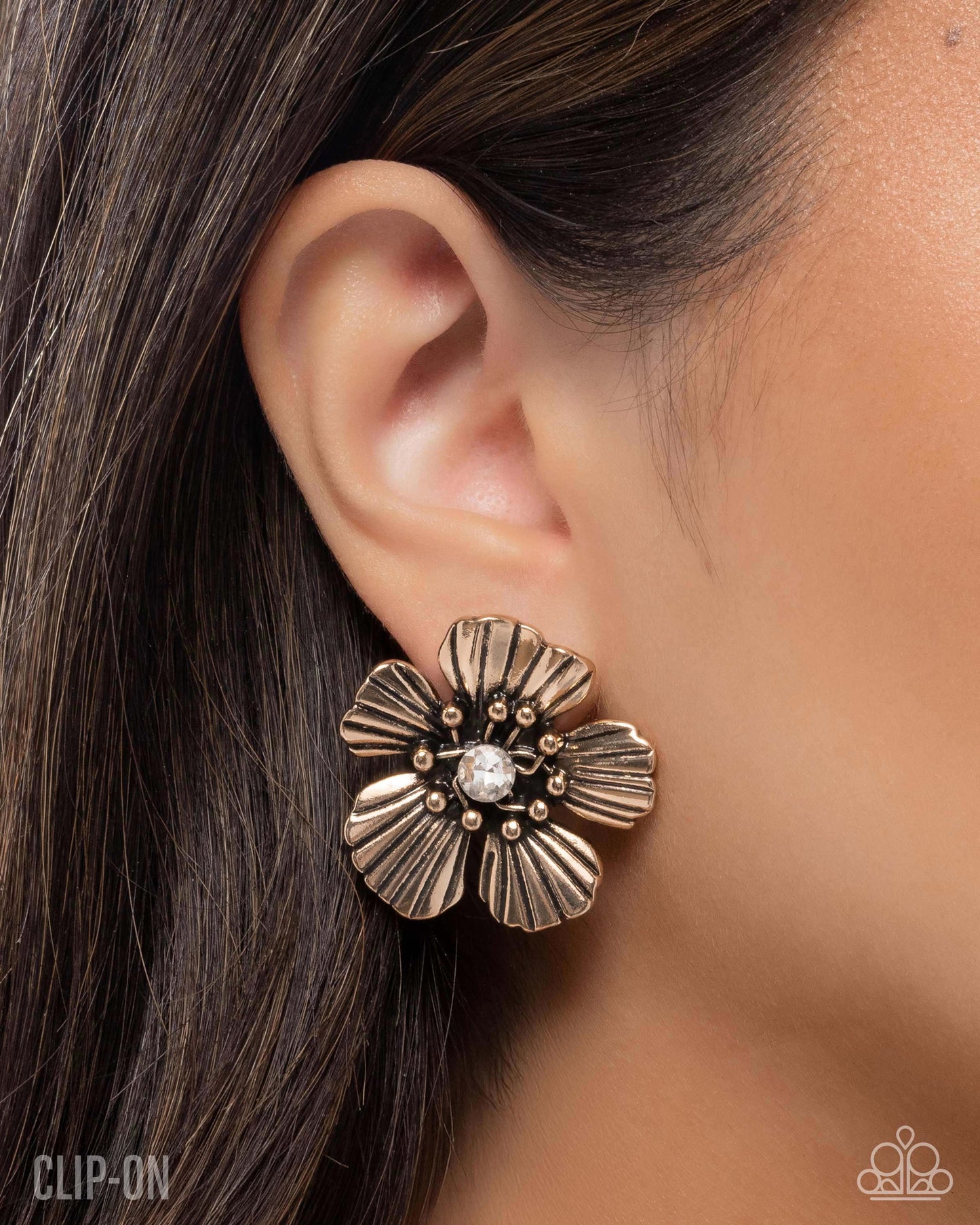 Blossoming Backdrop - Paparazzi Earring Image