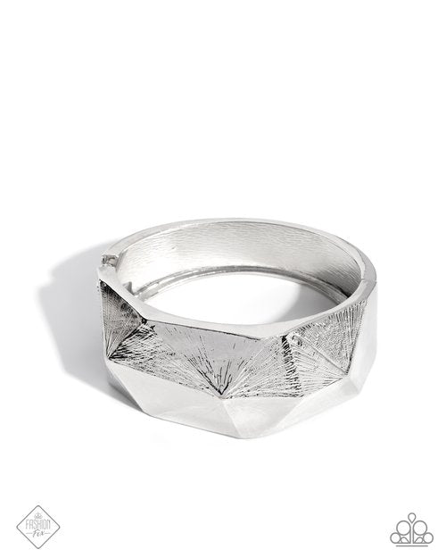 Elusive Enclosure - Silver - Paparazzi Bracelet Image