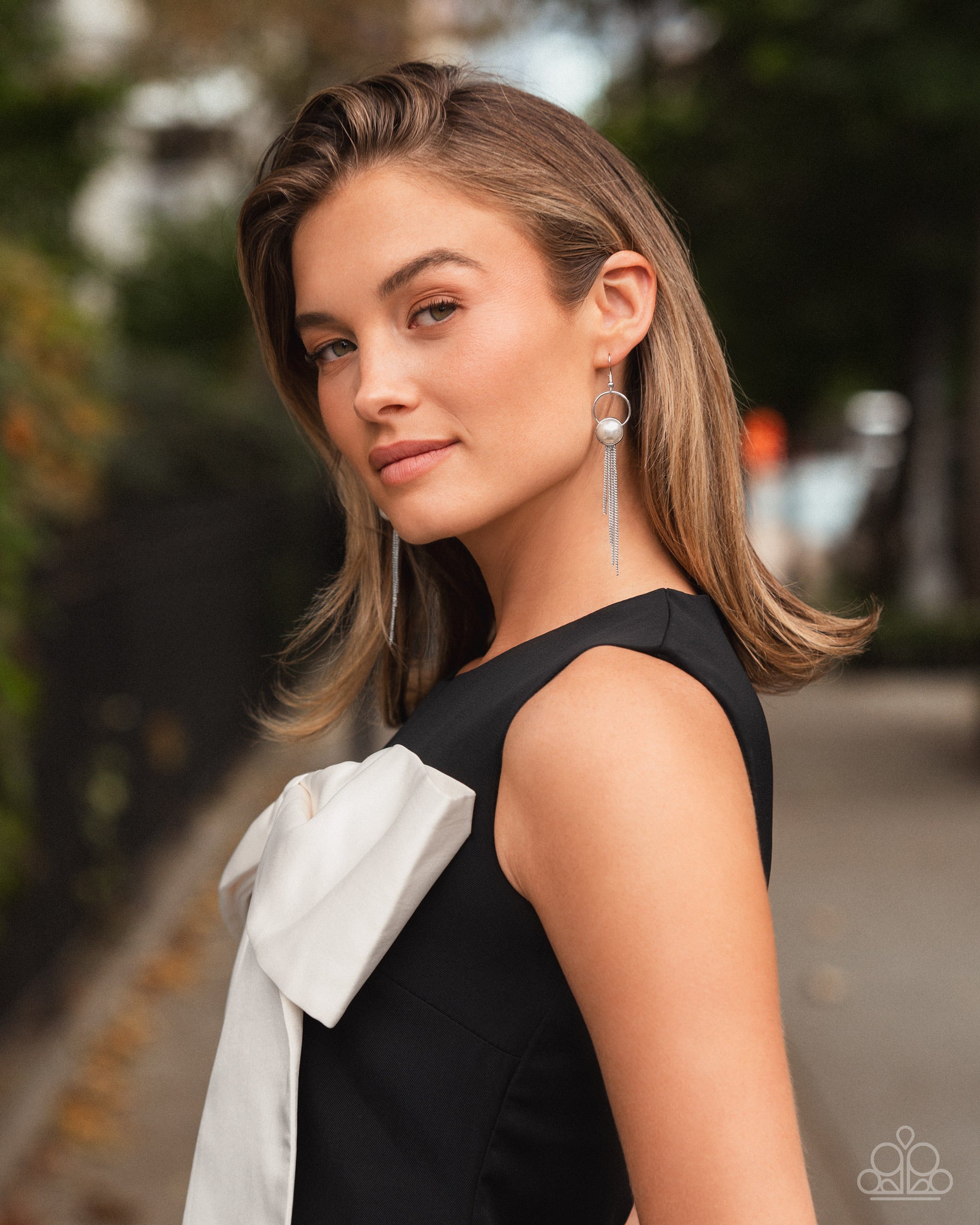 Pearl Promotion - White - Paparazzi Earring Image