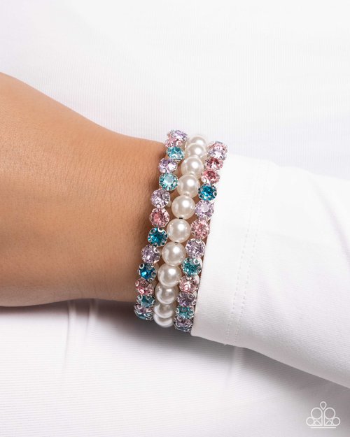 Grandiose Glitz - Paparazzi Bracelet Image