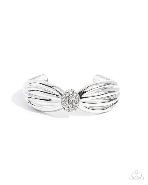Blingy Breadth - White - Paparazzi Bracelet Image