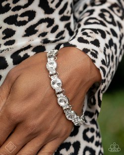 Never-Ending Elite - Paparazzi Bracelet Image