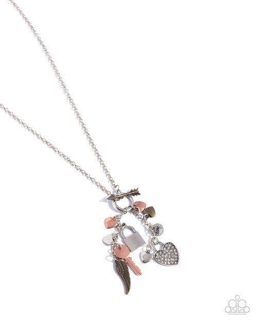 Valentines Venture - Paparazzi Necklace Image