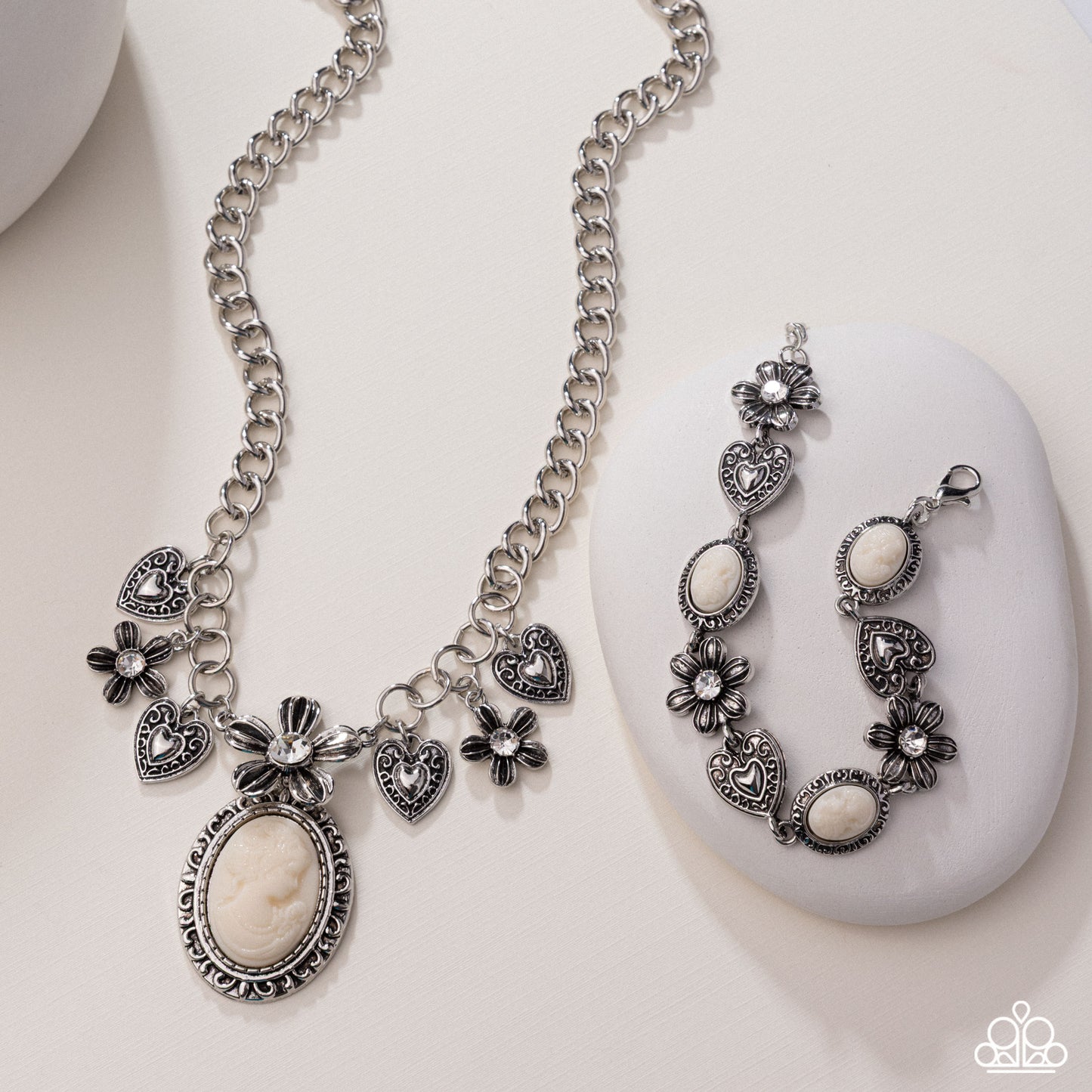 Continuous Chronicle - Complete Look - White - Paparazzi Product Image