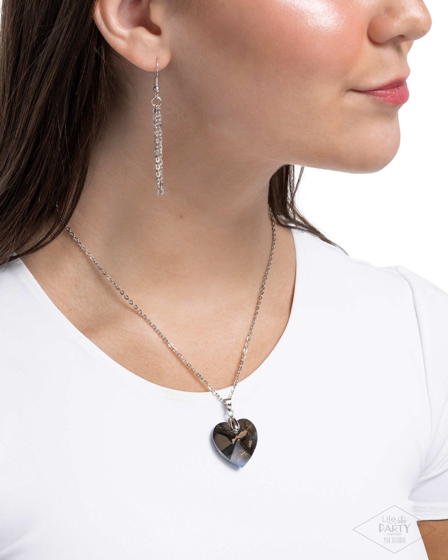 Love Hurts - Paparazzi Necklace Image