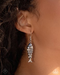 Coastal Cast - Paparazzi Earring Image