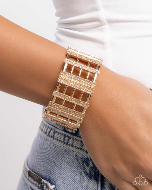 Vertical Vanity - Gold - Paparazzi Bracelet Image