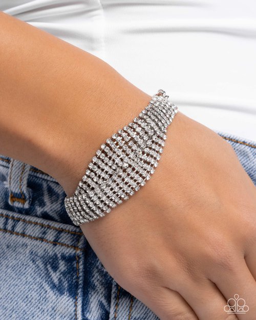 Trustworthy Twist - White - Paparazzi Bracelet Image