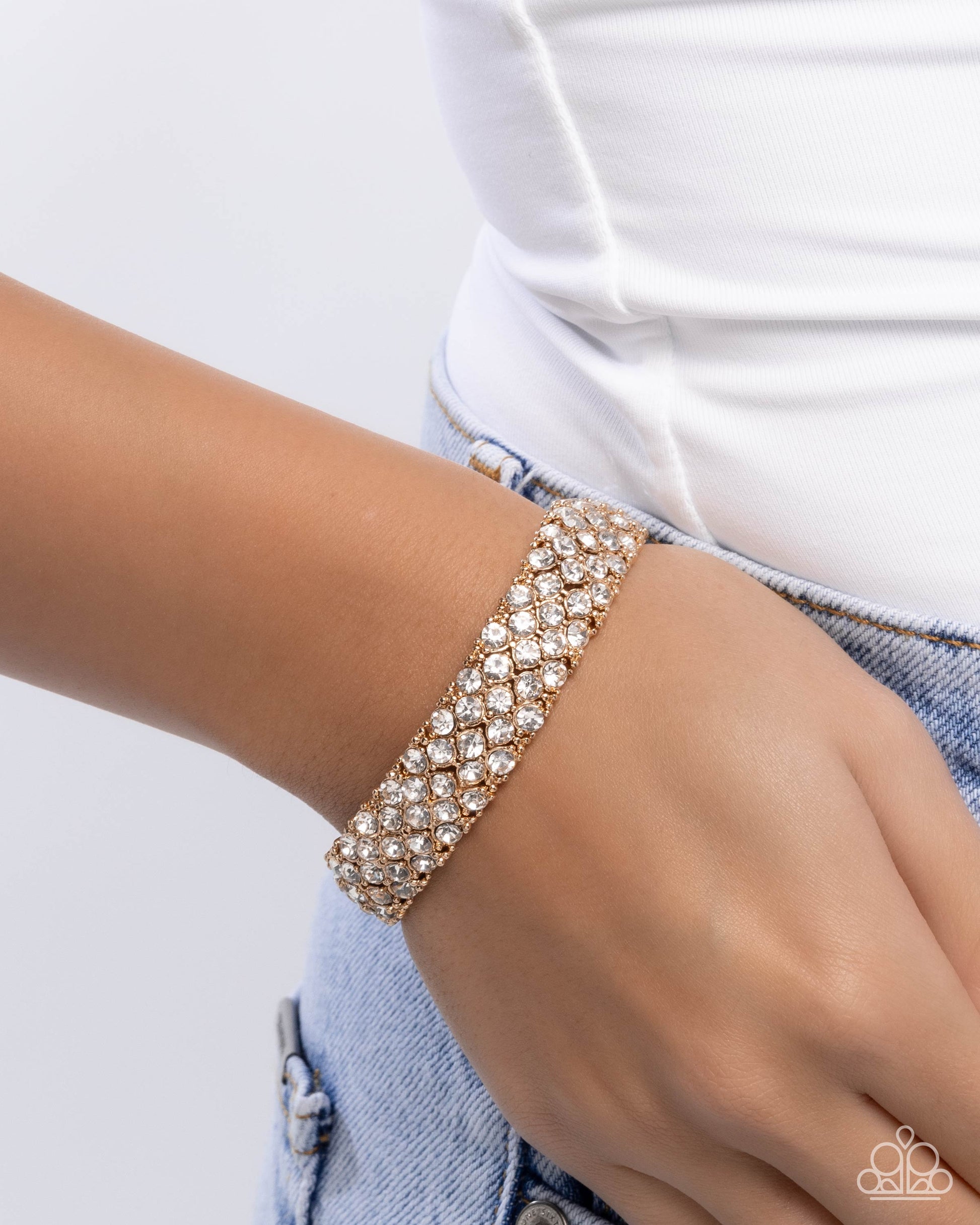 Prismatic Perspective - Gold - Paparazzi Bracelet Image