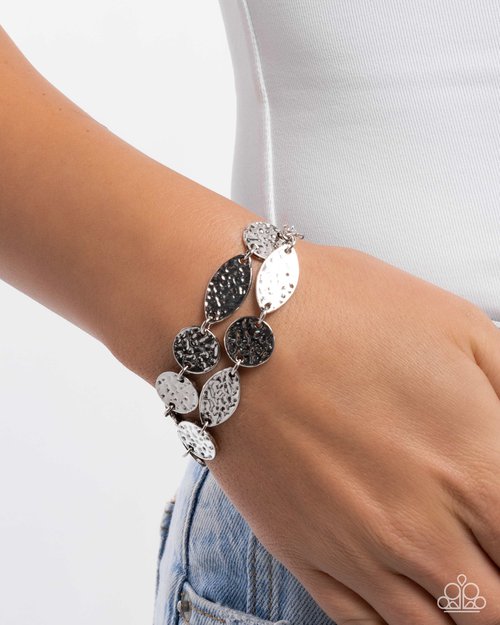 Hammered Hangout - Silver - Paparazzi Bracelet Image