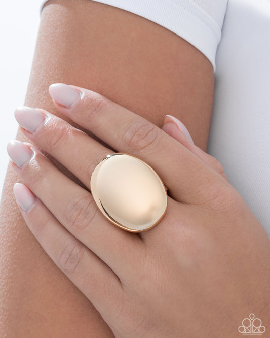 Omniscient Oval - Gold - Paparazzi Ring Image