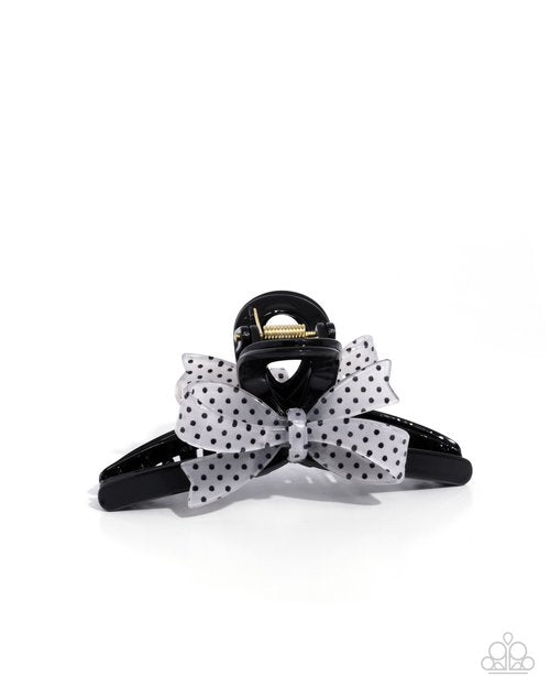 Vaudeville Value - Black - Paparazzi Hair Accessories Image