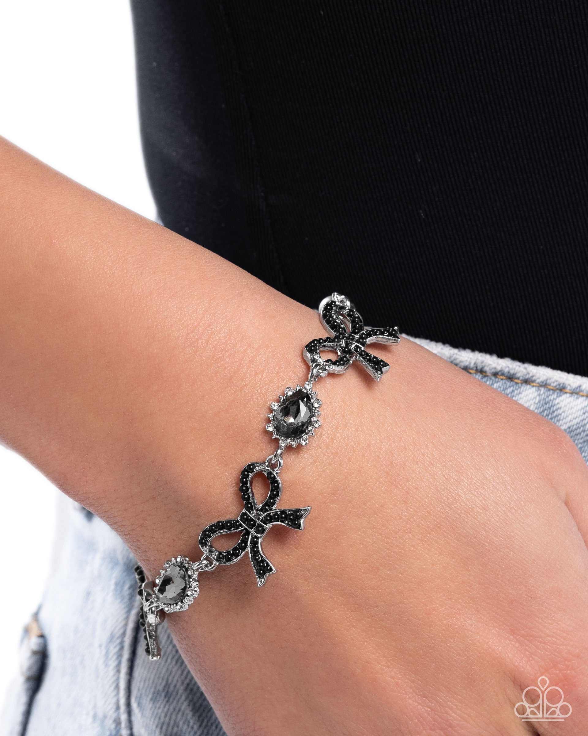 Coquette Caliber - Black - Paparazzi Bracelet Image