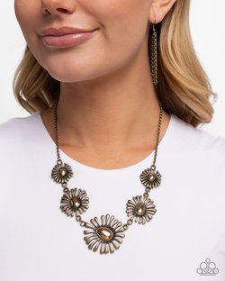 Floral Fin - Paparazzi Necklace Image