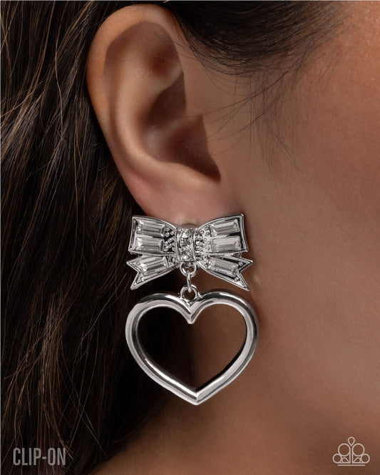Matchmaking Model - White - Paparazzi Earring Image