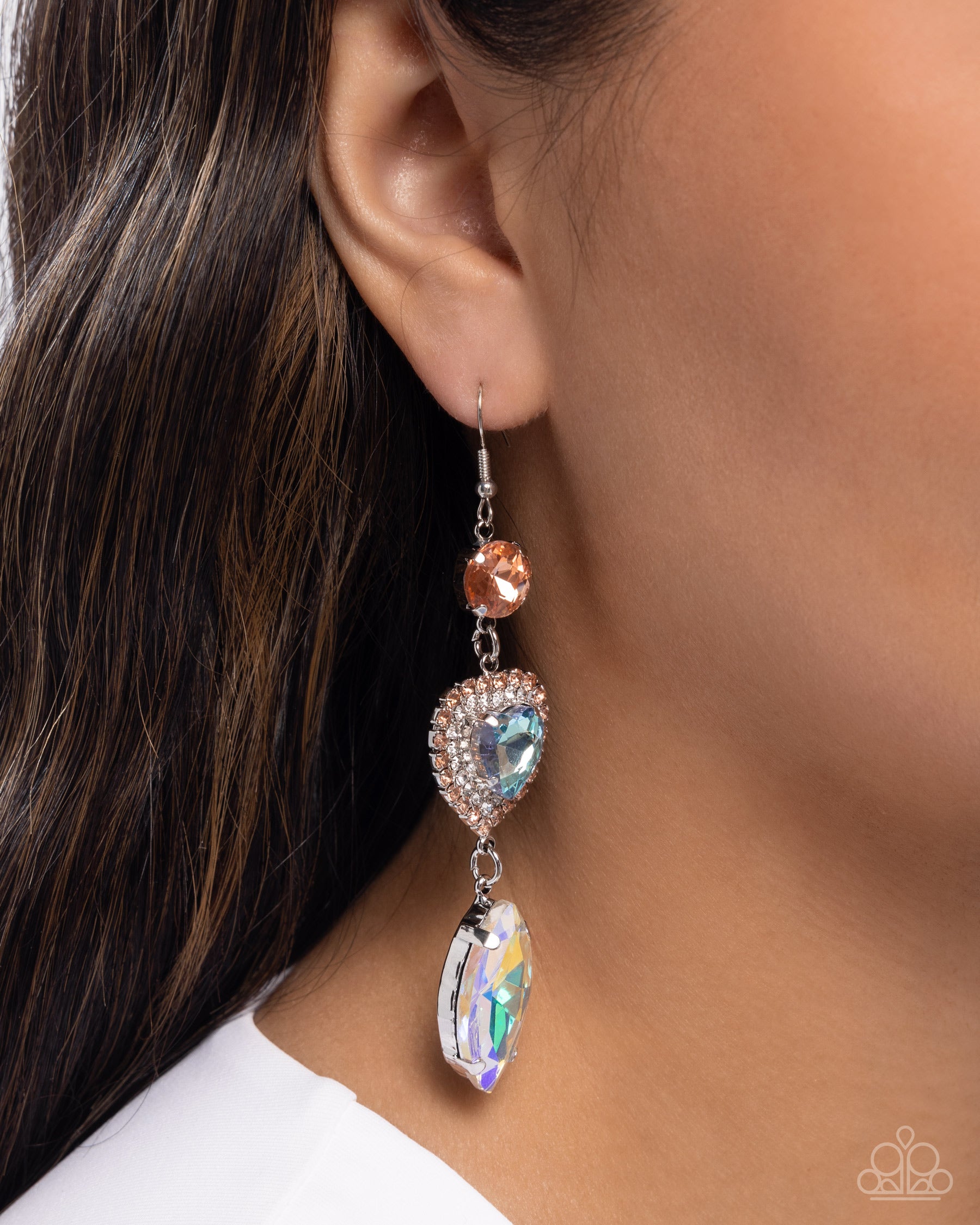 Smitten Sway - Paparazzi Earring Image