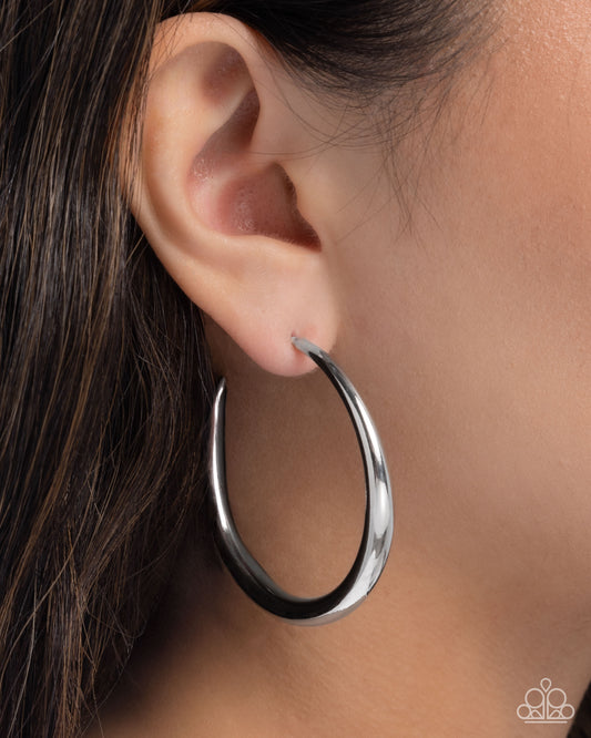 Sleek Selvage - Paparazzi Earring Image