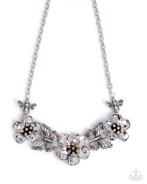 Soaring Song - Paparazzi Necklace Image