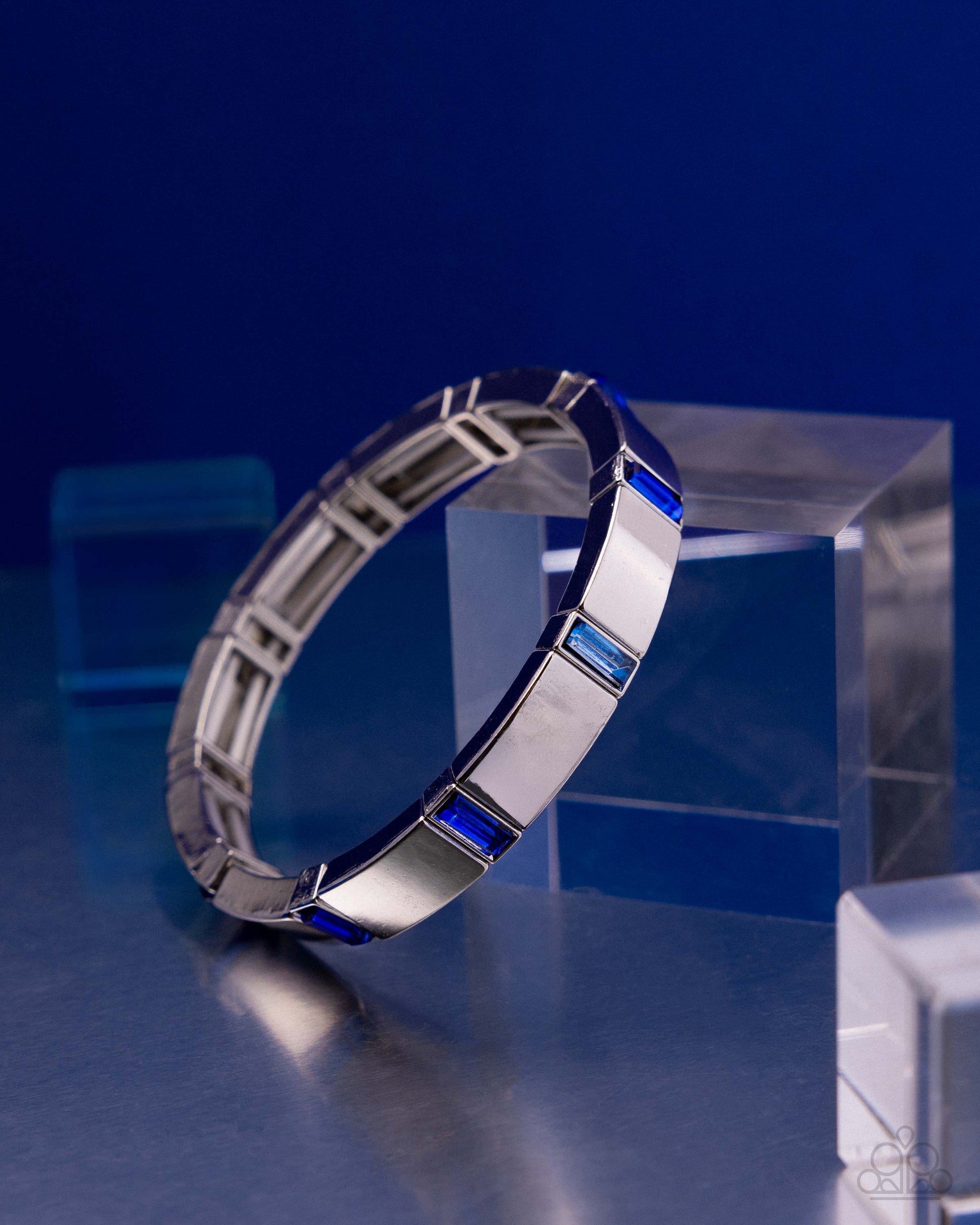 Glistening Gesture - Blue - Paparazzi Bracelet Image