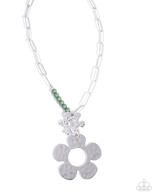 Seeing FLORAL - Paparazzi Necklace Image