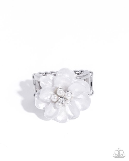 Pinched Petals - White - Paparazzi Ring Image
