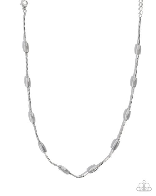 Cylindrical Chic - Paparazzi Necklace Image