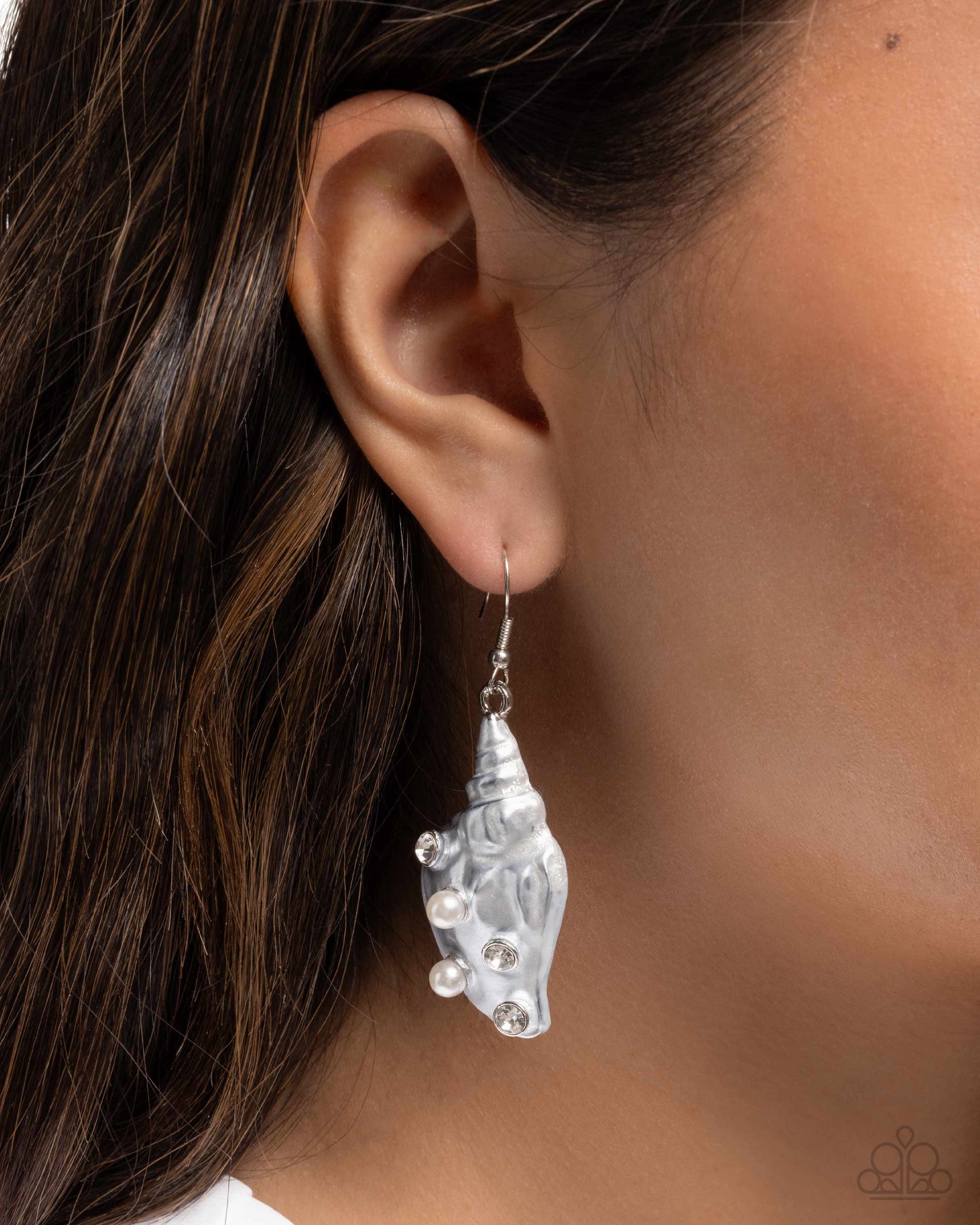 Coastal Conch - White - Paparazzi Earring Image
