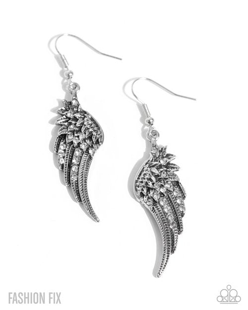 Free-Spirited Fable - Paparazzi Earring Image