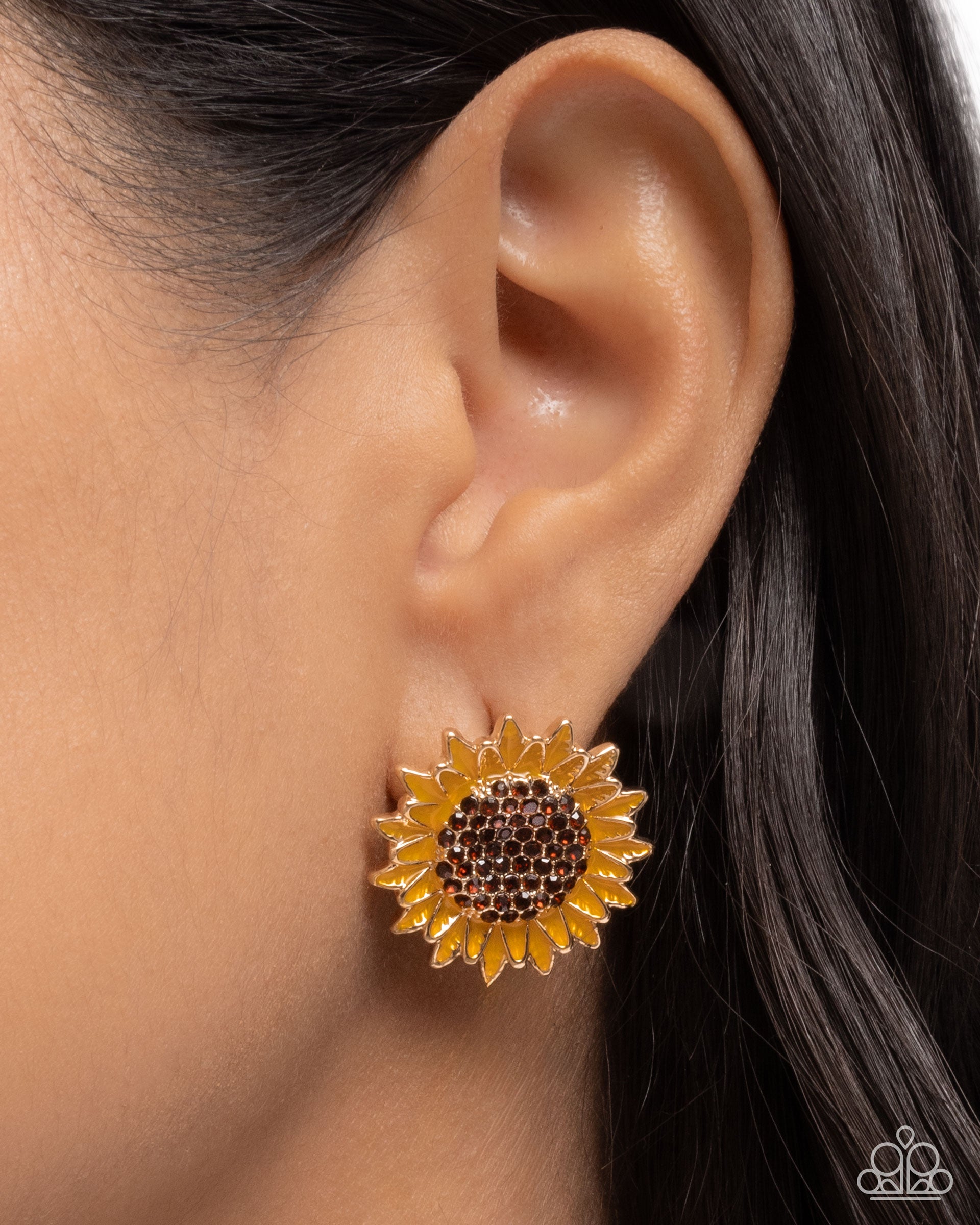 Blooming Beat - Paparazzi Earring Image