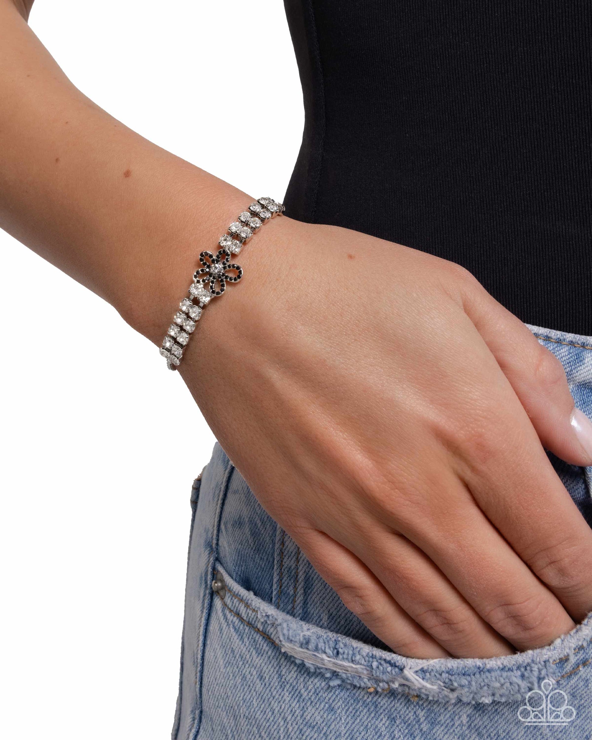 Blooming Breakthrough - Paparazzi Bracelet Image