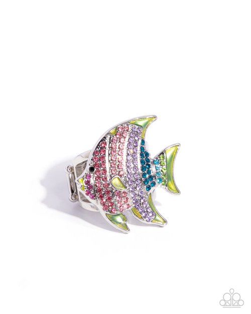 Swimming in Style - Green - Paparazzi Ring Image