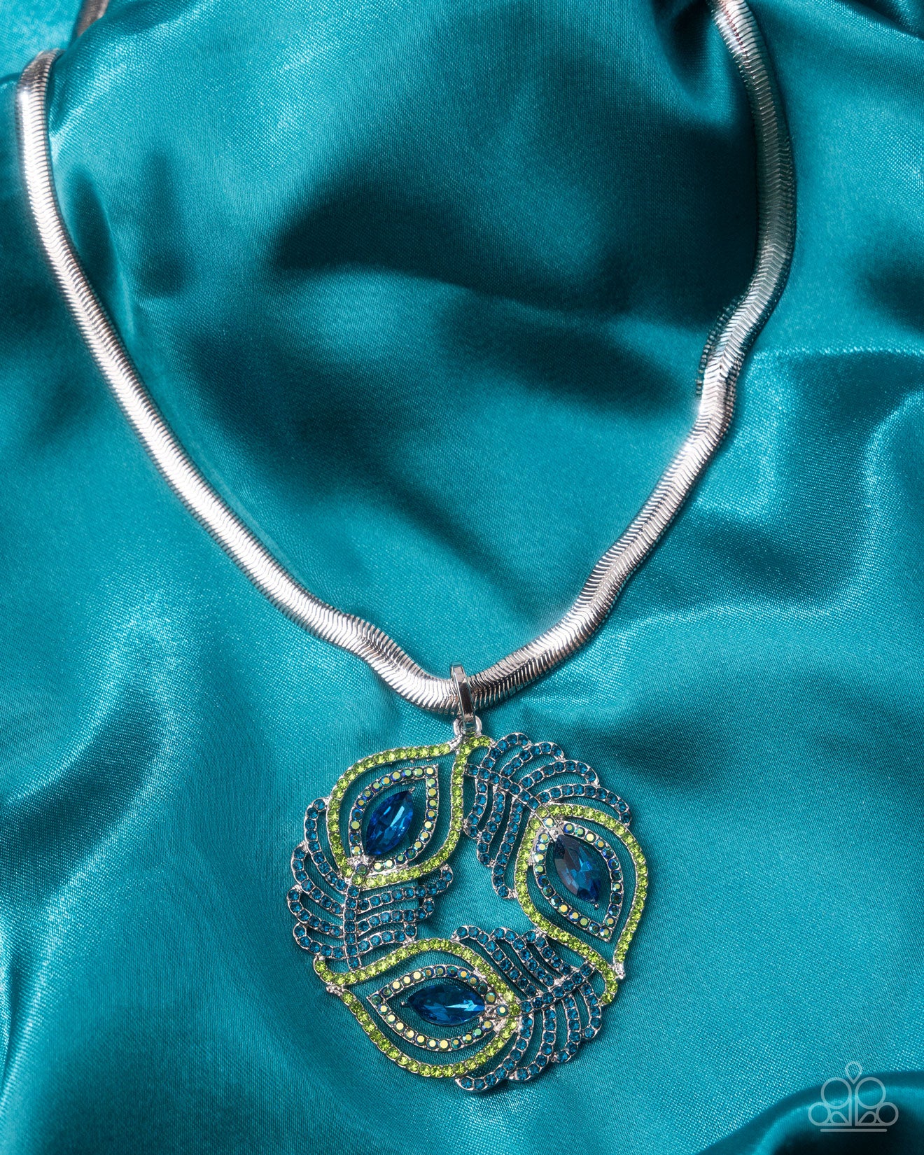 Peacock Patchwork - Paparazzi Necklace Image
