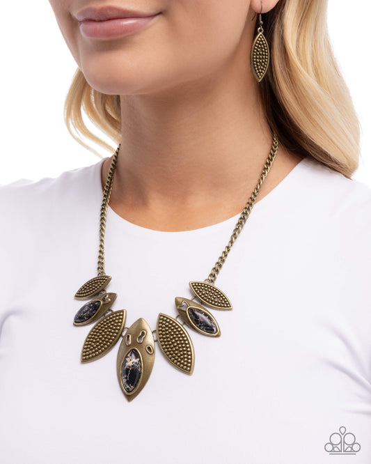 Textured Tutelage - Brass - Paparazzi Necklace Image