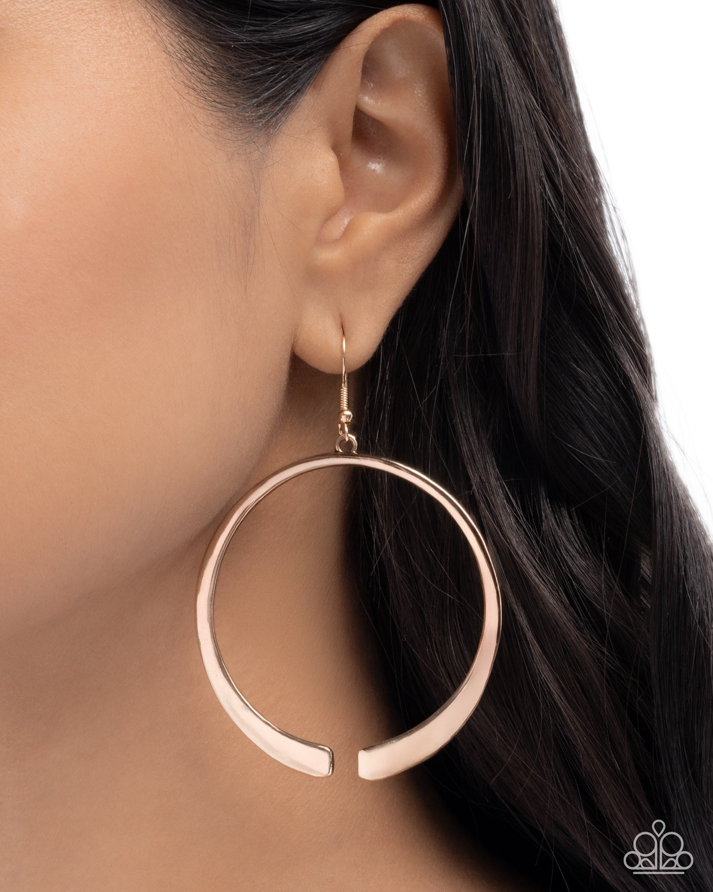 Separated Showcase - Gold - Paparazzi Earring Image