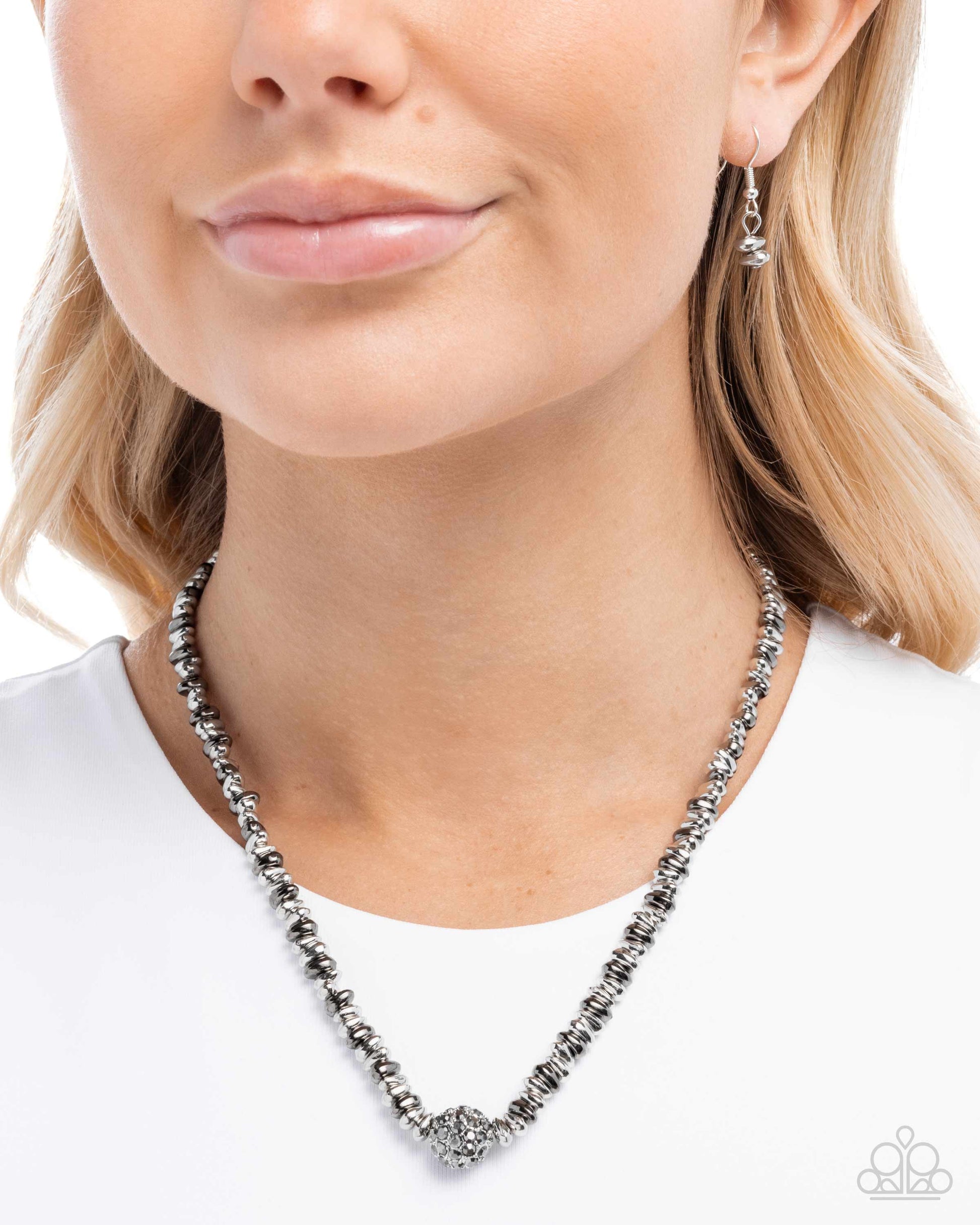 Bossy Bling - Silver - Paparazzi Necklace Image