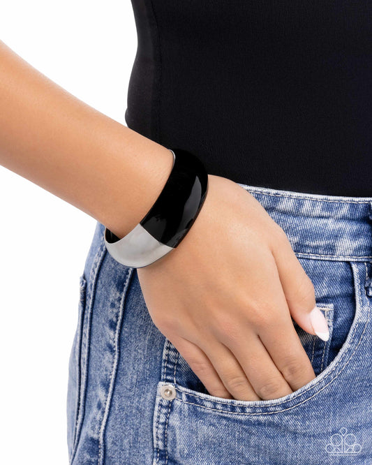 Painted Paramount - Black - Paparazzi Bracelet Image