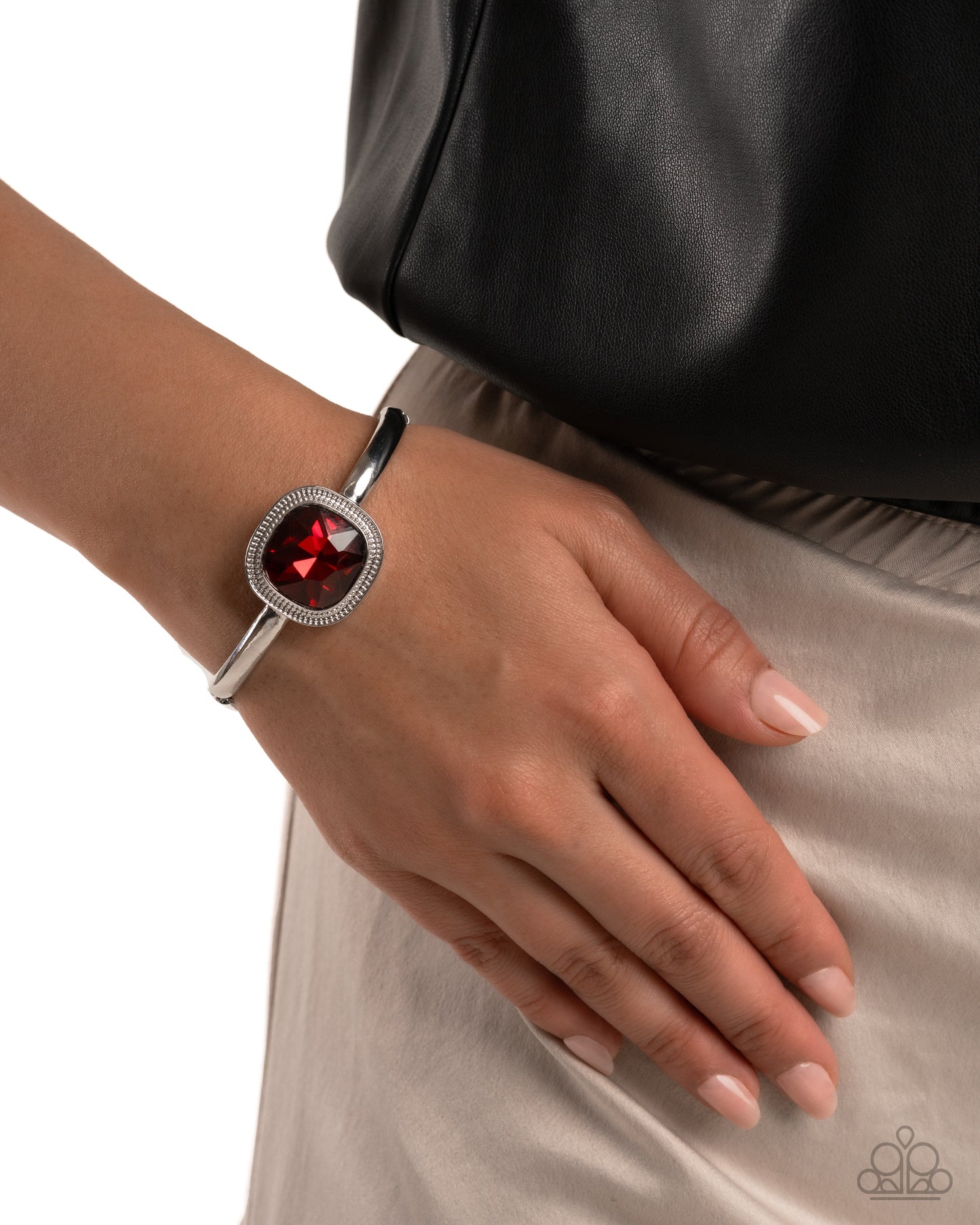 Asscher Assumption - Complete Look - Red - Paparazzi Product Image
