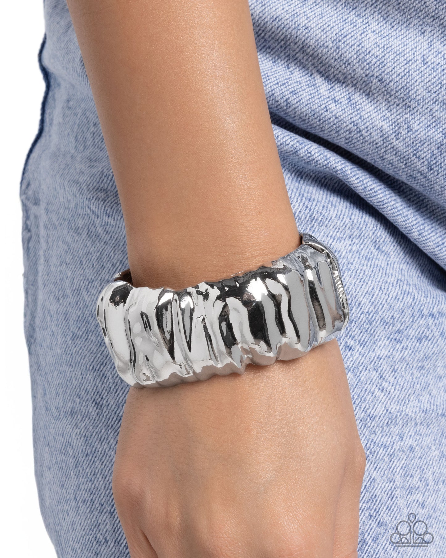 Warped Wheelhouse - Paparazzi Bracelet Image