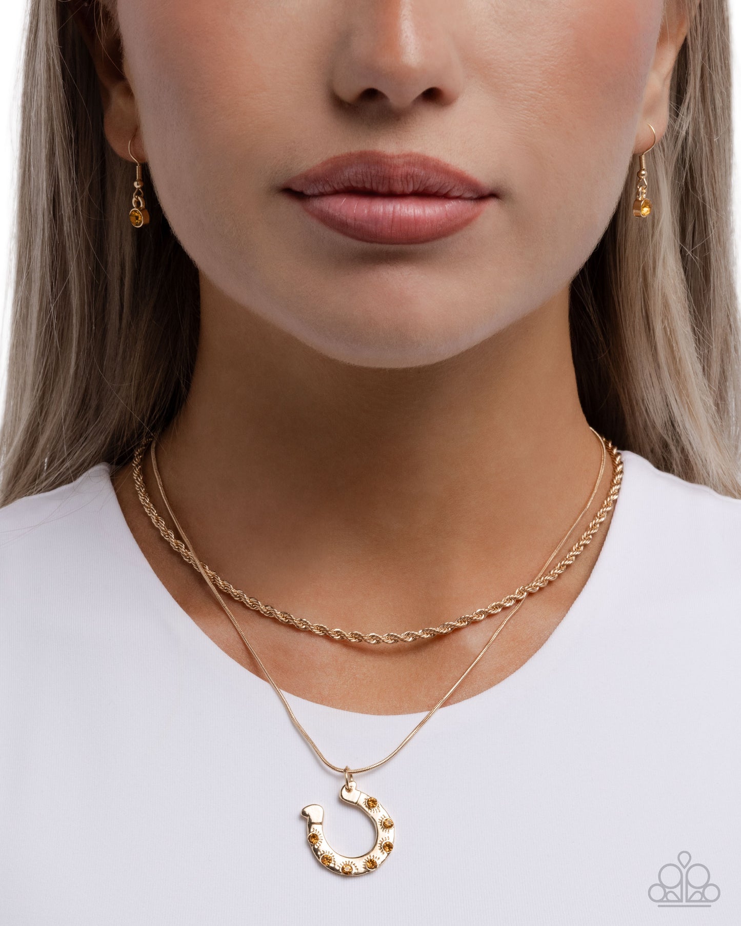 Horseshoe Haven - Yellow - Paparazzi Necklace Image