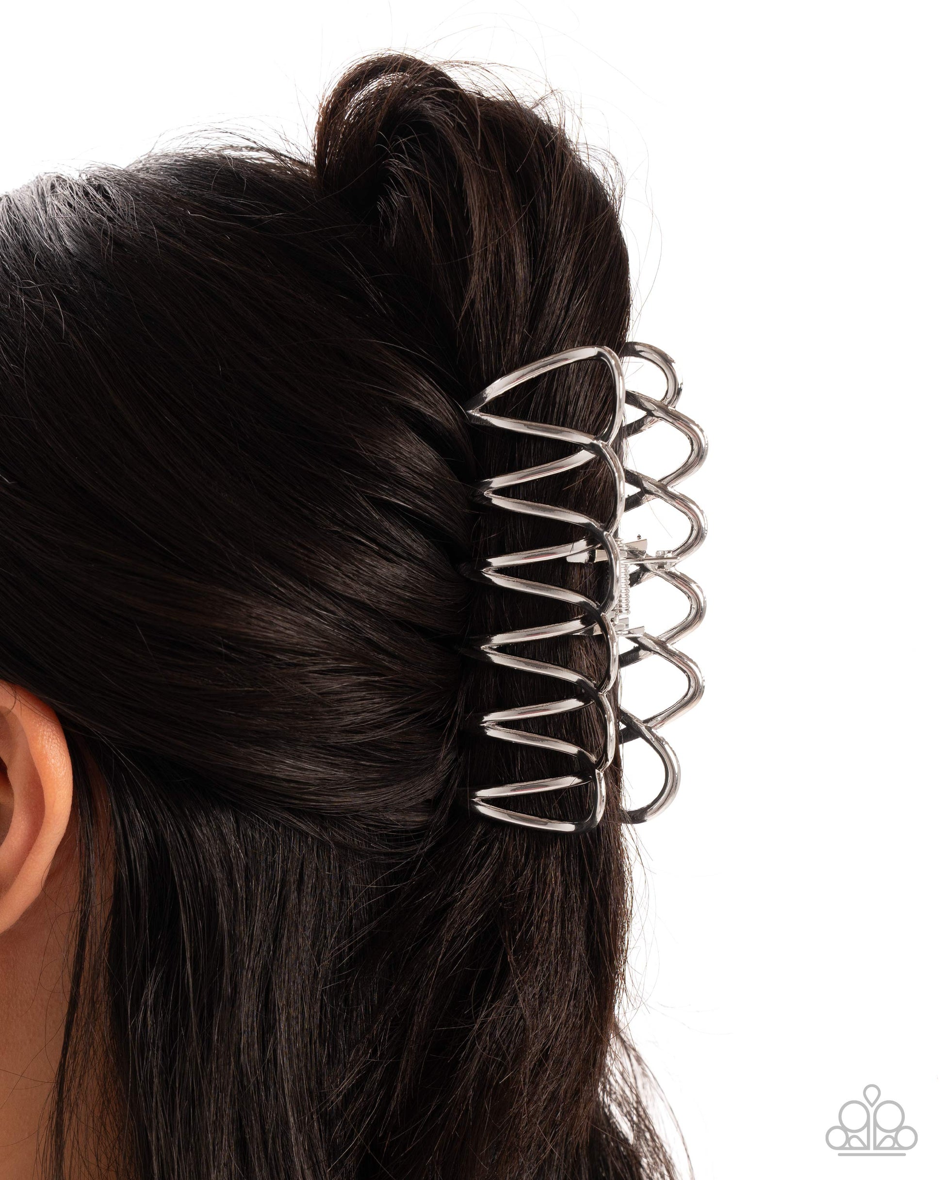 Scalloped Showstopper - Silver - Paparazzi Hair Accessories Image