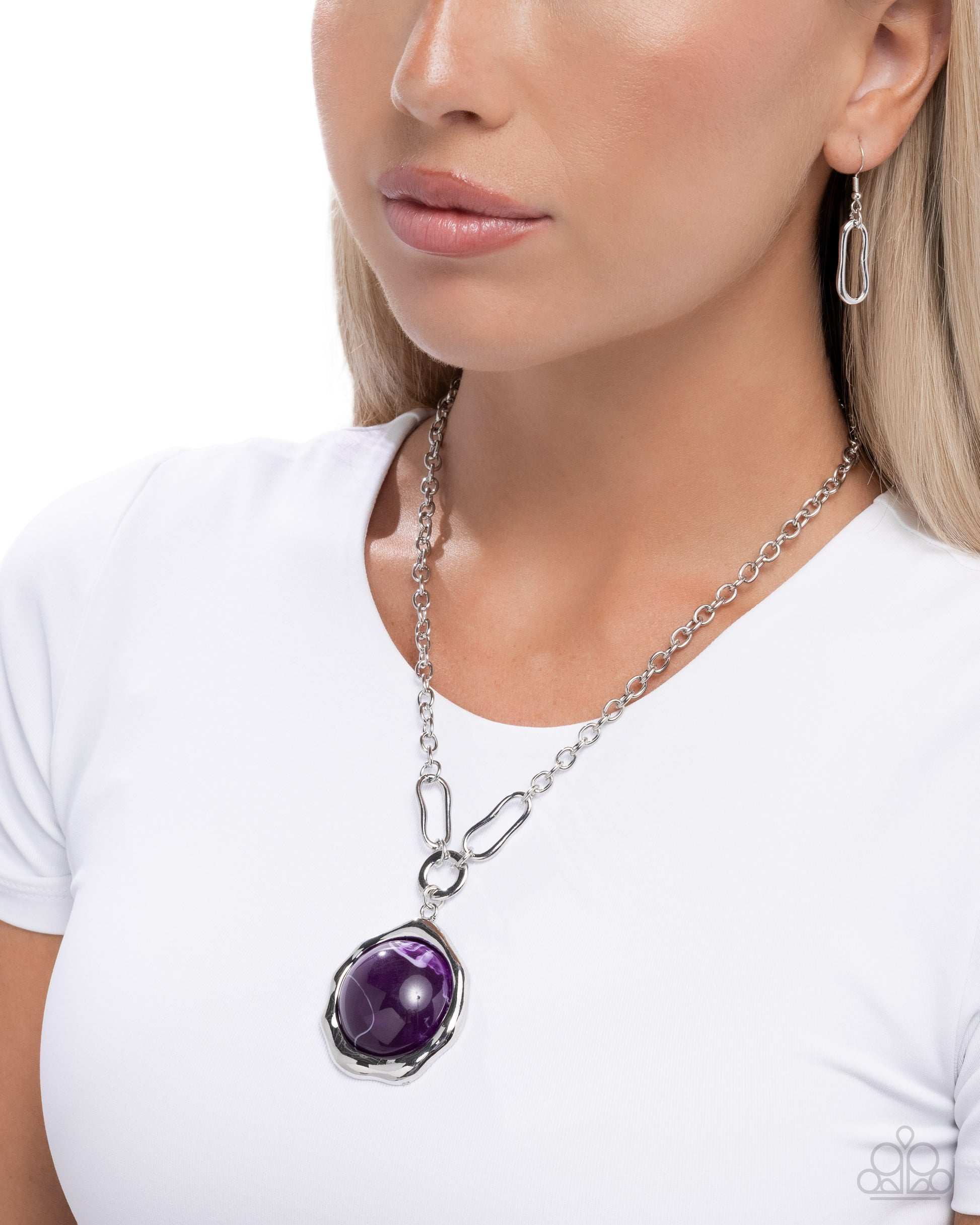 Symphonic Sheen - Purple - Paparazzi Necklace Image