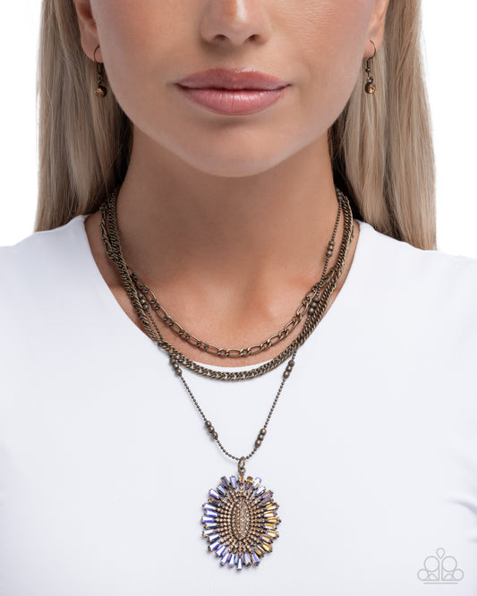 Fitting In - Brass - Paparazzi Necklace Image