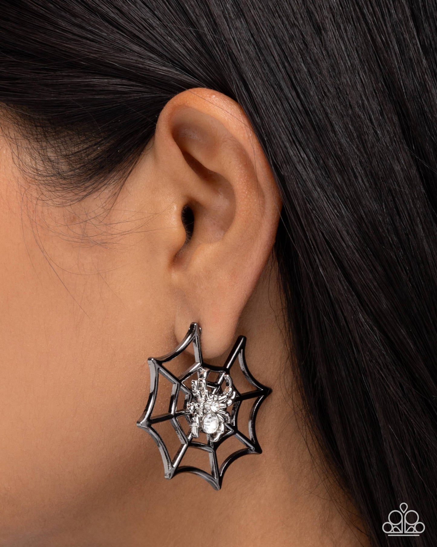 Spiderweb Showcase - Paparazzi Earring Image