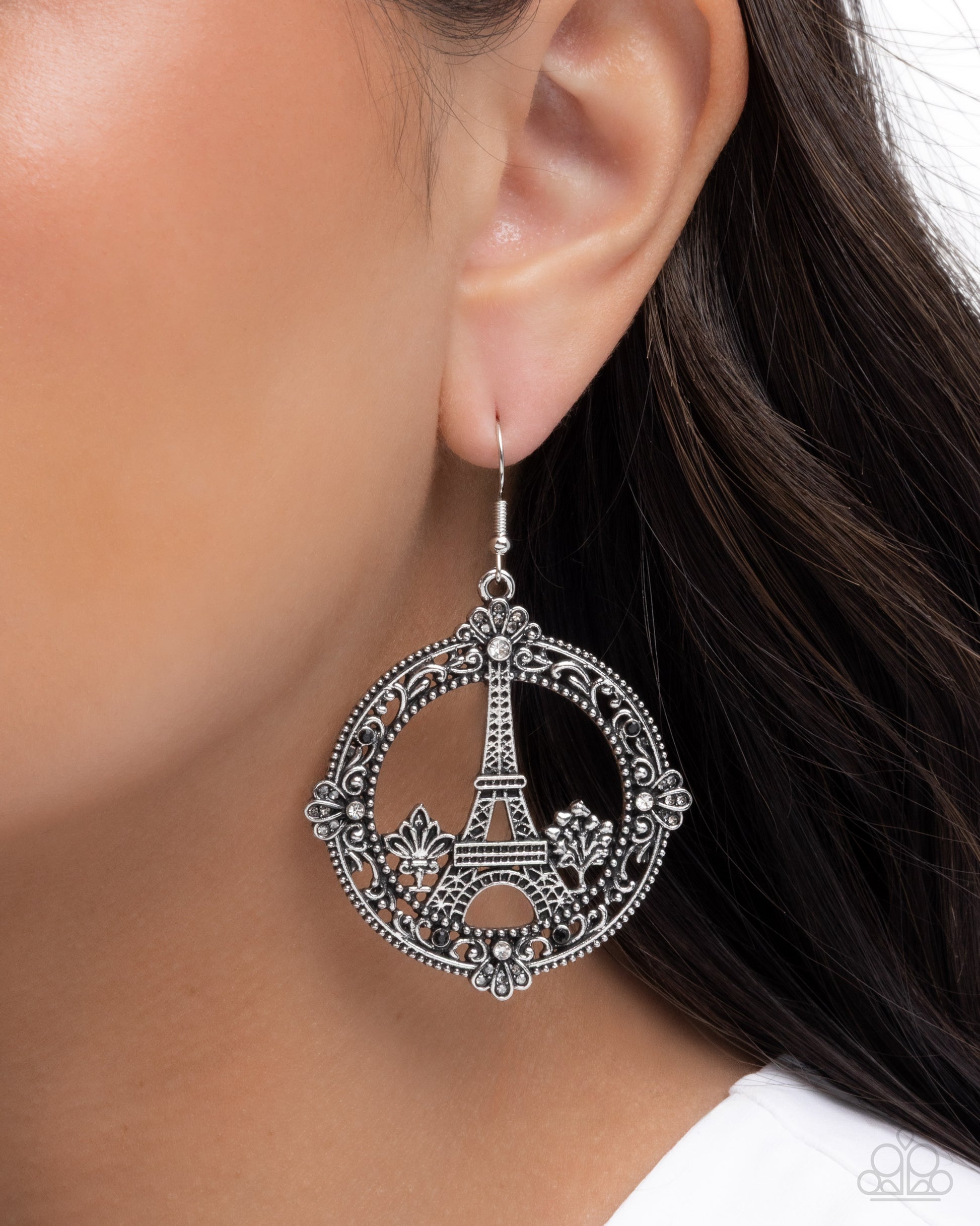 Enamored Eiffel Tower - Paparazzi Earring Image